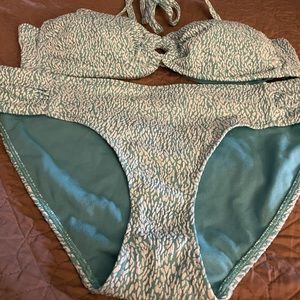 NWOT 2 piece bathing suit L 12-14 top w/neck tie. Bottoms L12-14